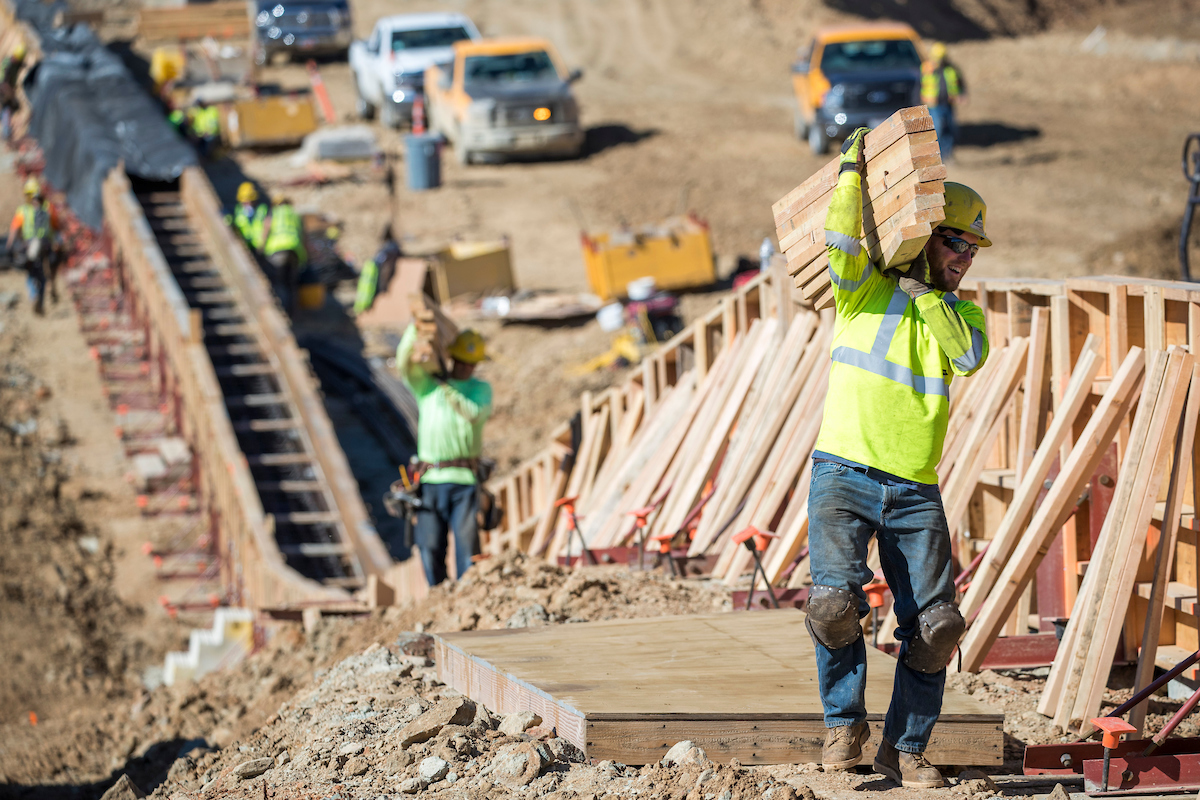 Lake Oroville construction image